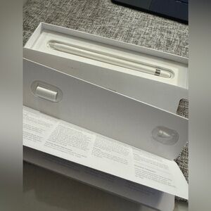 NEW with Box - Apple pencil MKOC2AM
